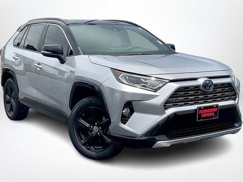 Used 2019 Toyota RAV4 XSE image 1