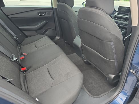 Used 2024 Honda Accord EX image 11