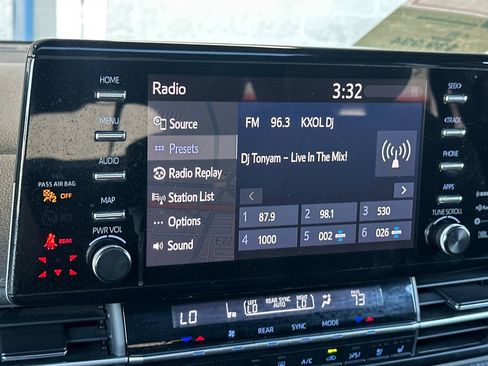 Certified 2021 Toyota Sienna Limited image 18