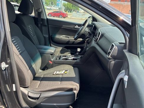 Used 2018 Kia Sportage LX AWD/4WD image 6