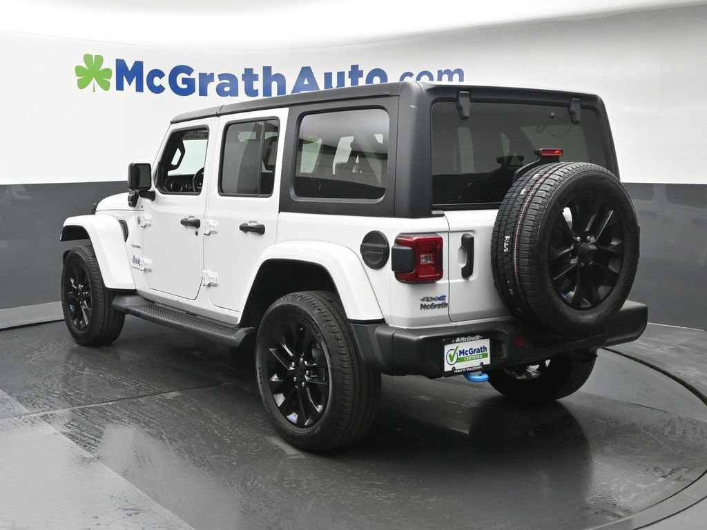 Used 2023 Jeep Wrangler Unlimited Sahara w/ Cold Weather Group AWD/4WD image 24