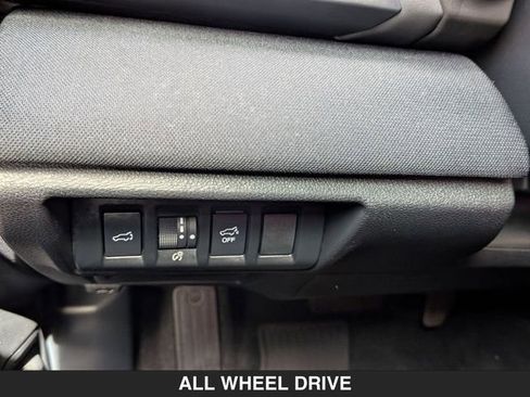Used 2023 Subaru Outback Premium image 18
