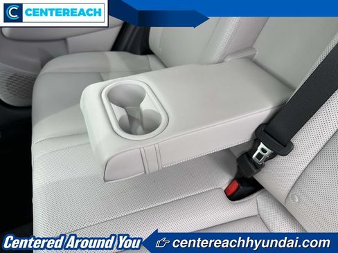 Used 2024 Hyundai Kona Limited AWD/4WD image 11