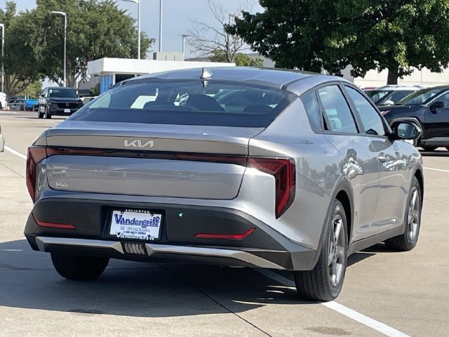 Used 2025 Kia K4 FWD image 4