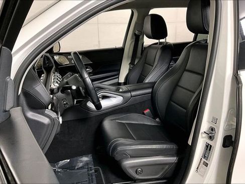 Used 2023 Mercedes-Benz GLS 450 4MATIC image 25