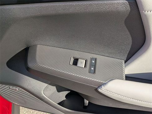 New 2025 Mitsubishi Outlander SE image 34