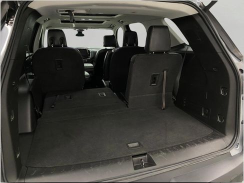 Used 2018 Chevrolet Traverse LT image 6