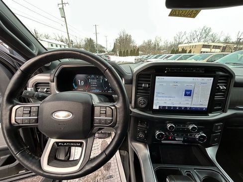 Certified 2022 Ford F150 Platinum w/ Equipment Group 701A High image 28