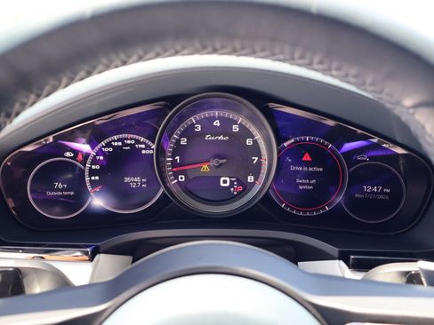 Certified 2023 Porsche Cayenne Turbo AWD/4WD image 15