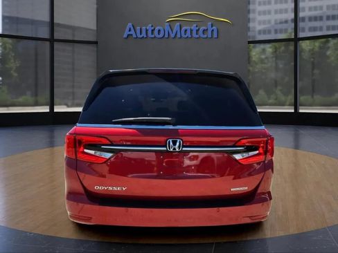 Used 2024 Honda Odyssey Touring image 7