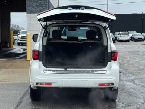 Used 2024 INFINITI QX80 Premium Select w/ Cargo Package AWD/4WD image 32