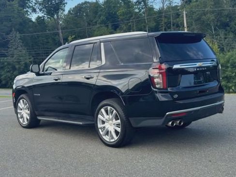 Used 2024 Chevrolet Tahoe High Country AWD/4WD image 6