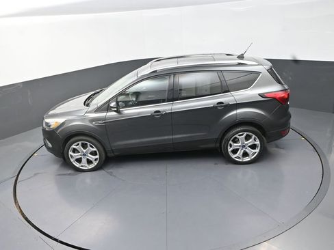 Used 2019 Ford Escape Titanium AWD/4WD image 18