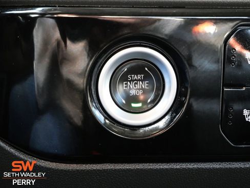 Used 2023 GMC Sierra 1500 SLT image 23