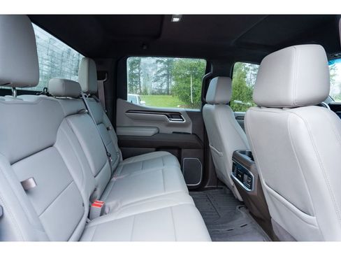 Used 2023 GMC Sierra 1500 SLT w/ SLT Premium Package image 15