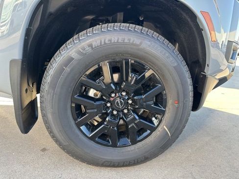 New 2026 Nissan Frontier SV w/ SV Convenience Package image 4