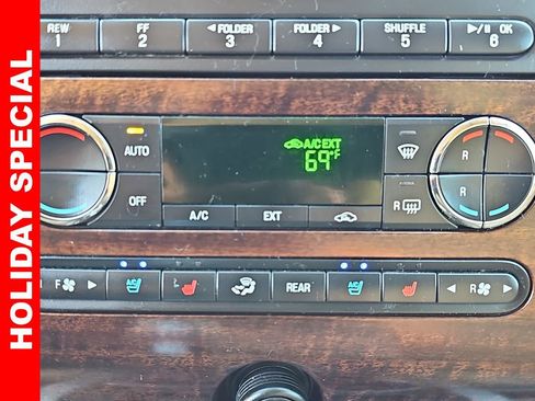 Used 2014 Ford Expedition EL XLT w/ Equipment Group 202A image 22