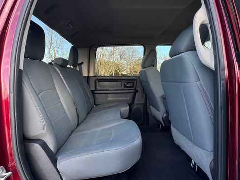 Used 2016 RAM 2500 Tradesman w/ Chrome Appearance Group image 19