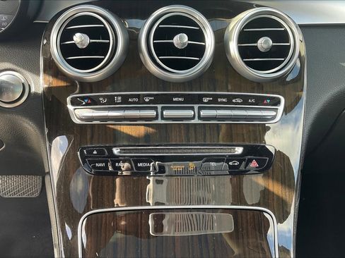 Used 2016 Mercedes-Benz GLC 300 4MATIC w/ Sport Package image 29