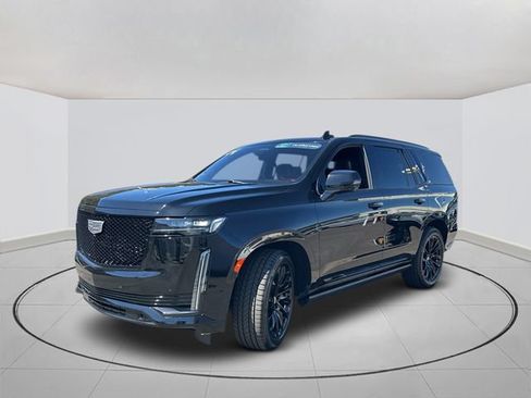Certified 2021 Cadillac Escalade Sport Platinum w/ LPO, ONYX Package RWD image 10