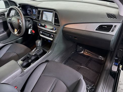 Used 2018 Hyundai Sonata SE w/ Cargo Package FWD image 29