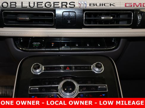 Used 2021 Lincoln Nautilus Reserve image 27