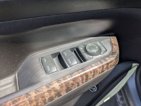 Used 2022 GMC Acadia Denali w/ Denali Ultimate Package image 11