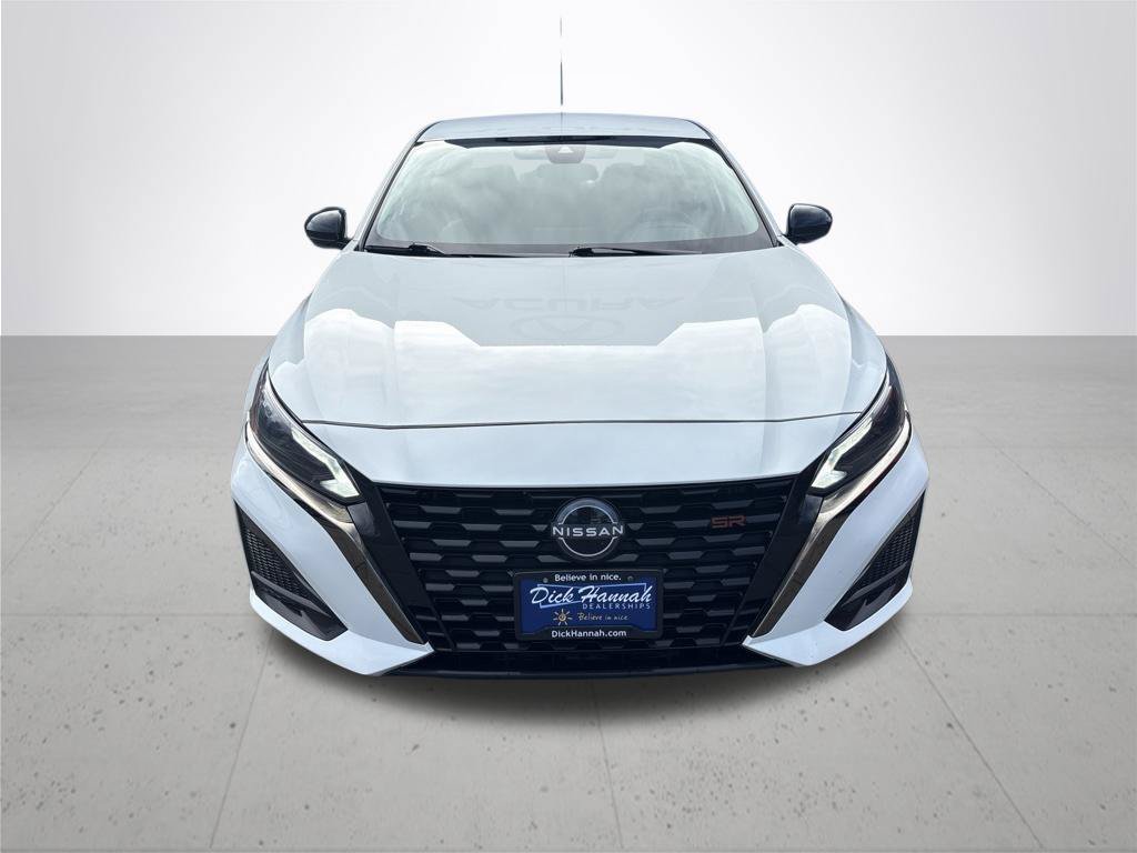 Used 2024 Nissan Altima 2.5 SR FWD image 3