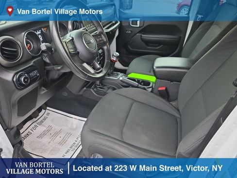 Used 2022 Jeep Wrangler Unlimited Sport image 9