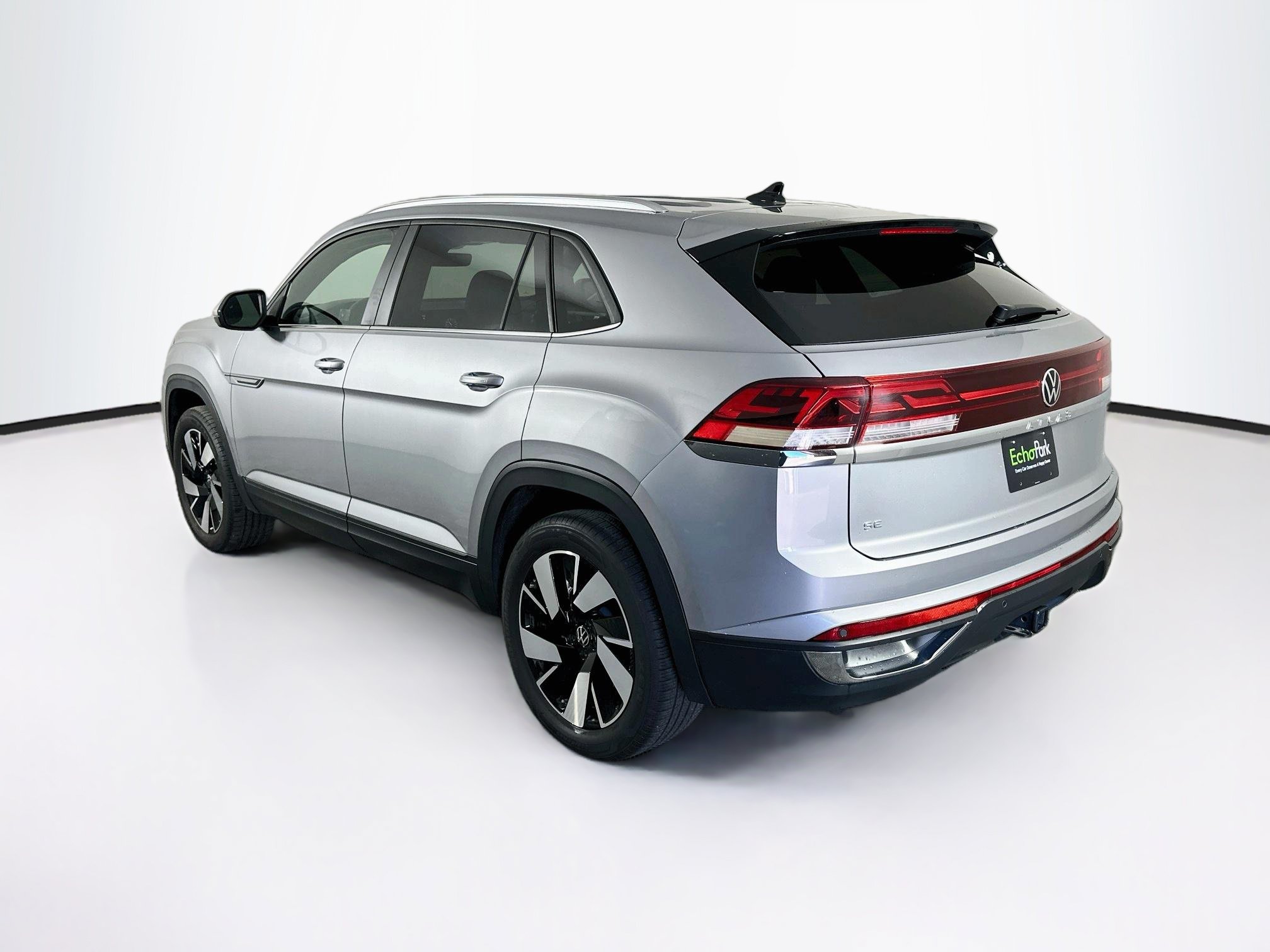 Used 2026 Volkswagen Atlas Cross Sport SE FWD image 5