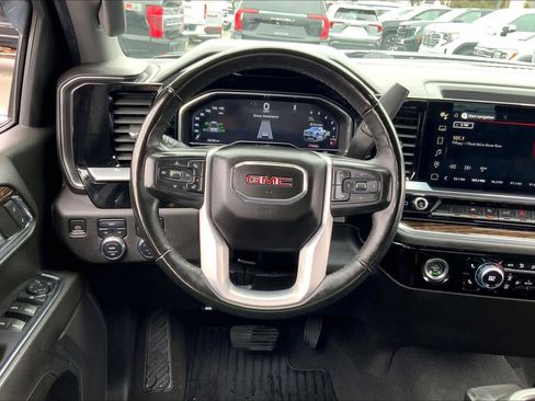 Used 2023 GMC Sierra 1500 Elevation AWD/4WD image 6