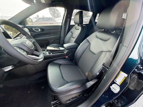 New 2026 Jeep Compass Latitude AWD/4WD image 28