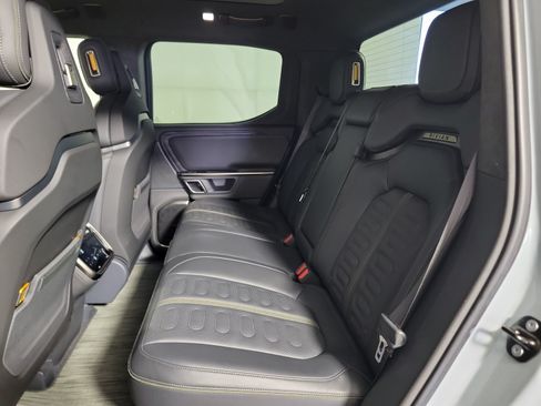 Used 2022 Rivian R1T Adventure AWD/4WD image 20
