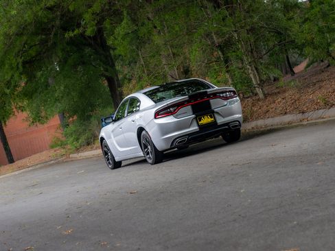 Used 2021 Dodge Charger SXT w/ Leather Interior Group RWD image 47