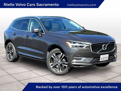 Used 2019 Volvo XC60 T8 Momentum w/ Advanced Package image 1