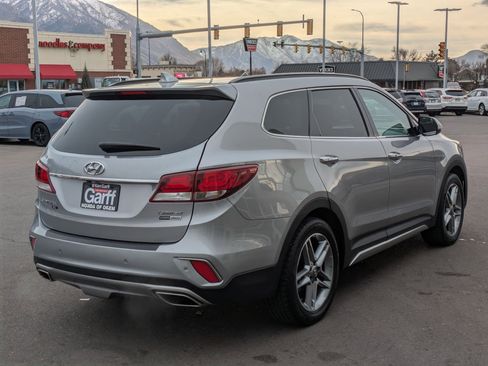 Used 2019 Hyundai Santa Fe XL image 3