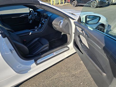 Used 2020 BMW 840i xDrive Convertible w/ M Sport Package image 10
