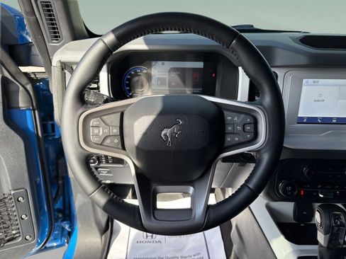 Used 2023 Ford Bronco Big Bend image 12