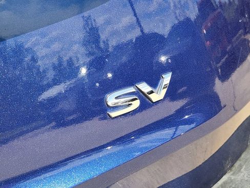 Used 2023 Nissan Rogue SV FWD image 12
