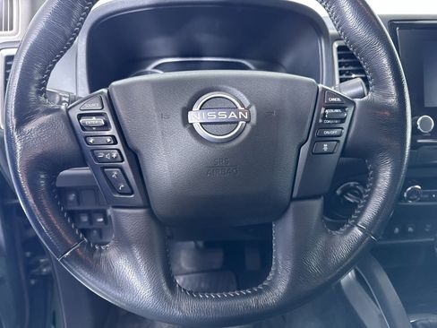 Used 2022 Nissan Frontier SV image 18