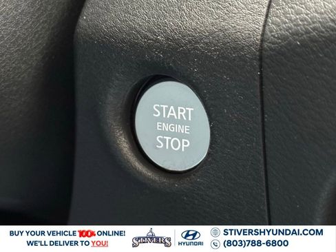 Used 2022 Nissan Frontier PRO-4X image 37