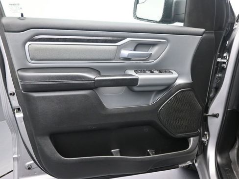 Used 2022 RAM 1500 Big Horn AWD/4WD image 12