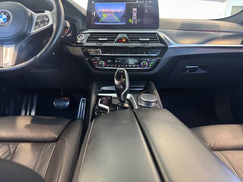 Used 2021 BMW 540i w/ M Sport Package image 20