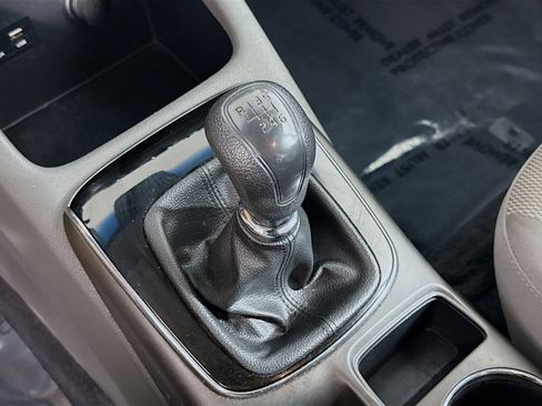 Used 2017 Kia Forte LX image 19