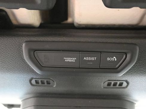 Used 2022 Jeep Wrangler Unlimited Rubicon 4xe w/ Cold Weather Group AWD/4WD image 31