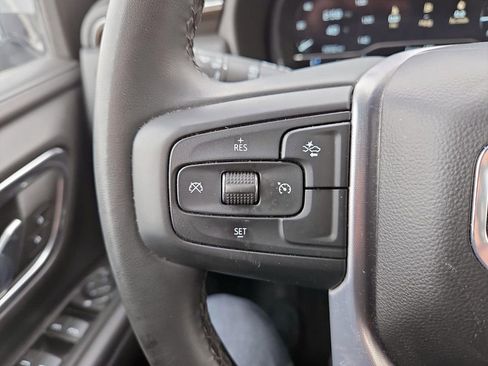 Used 2024 GMC Yukon SLE AWD/4WD image 16