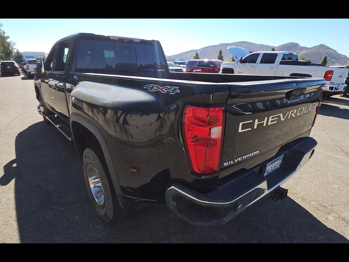 Used 2021 Chevrolet Silverado 3500 LTZ AWD/4WD image 7
