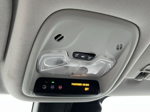 Used 2023 Chevrolet TrailBlazer LT image 30