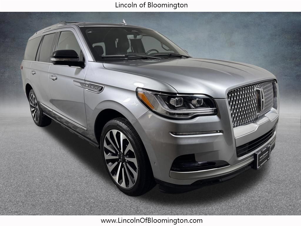 Certified 2023 Lincoln Navigator Reserve AWD/4WD image 9