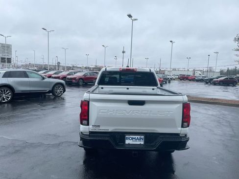 Used 2025 Chevrolet Colorado W/T w/ Advanced Trailering Package image 4